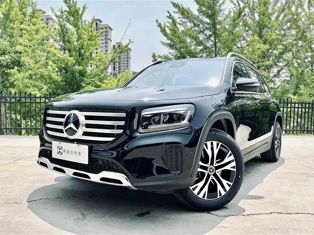 MERCEDES BENZ GLB 2024