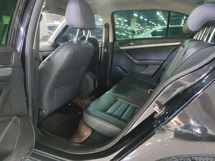 VOLKSWAGEN LAVIDA 2017