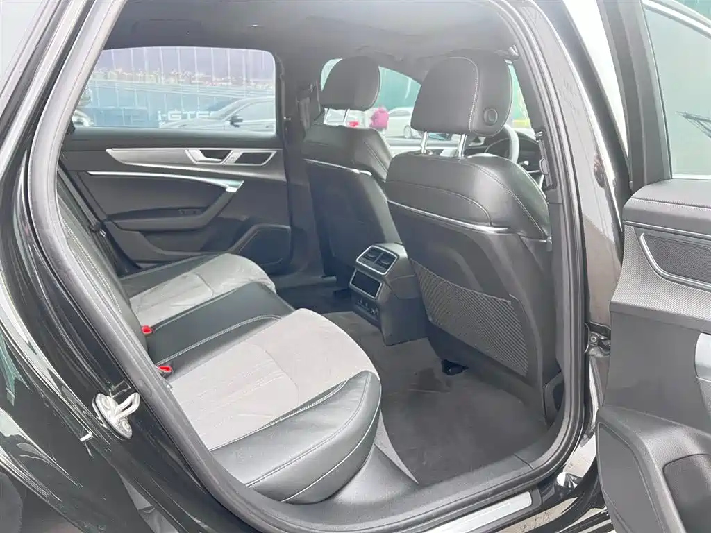 AUDI A6L 2023