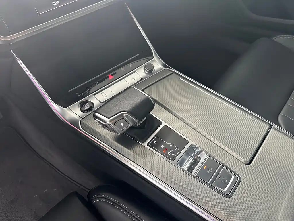 AUDI A6L 2023