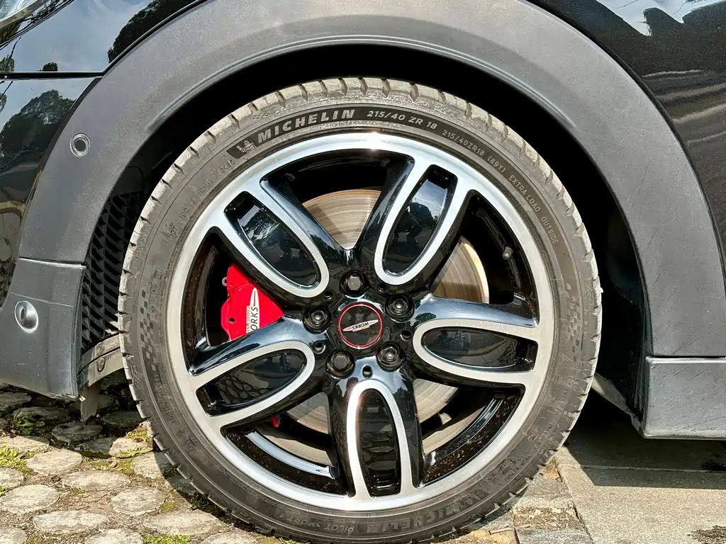 MINI JCW 2019