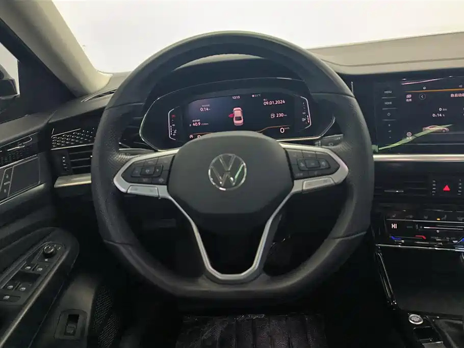 VOLKSWAGEN PASSAT 2022
