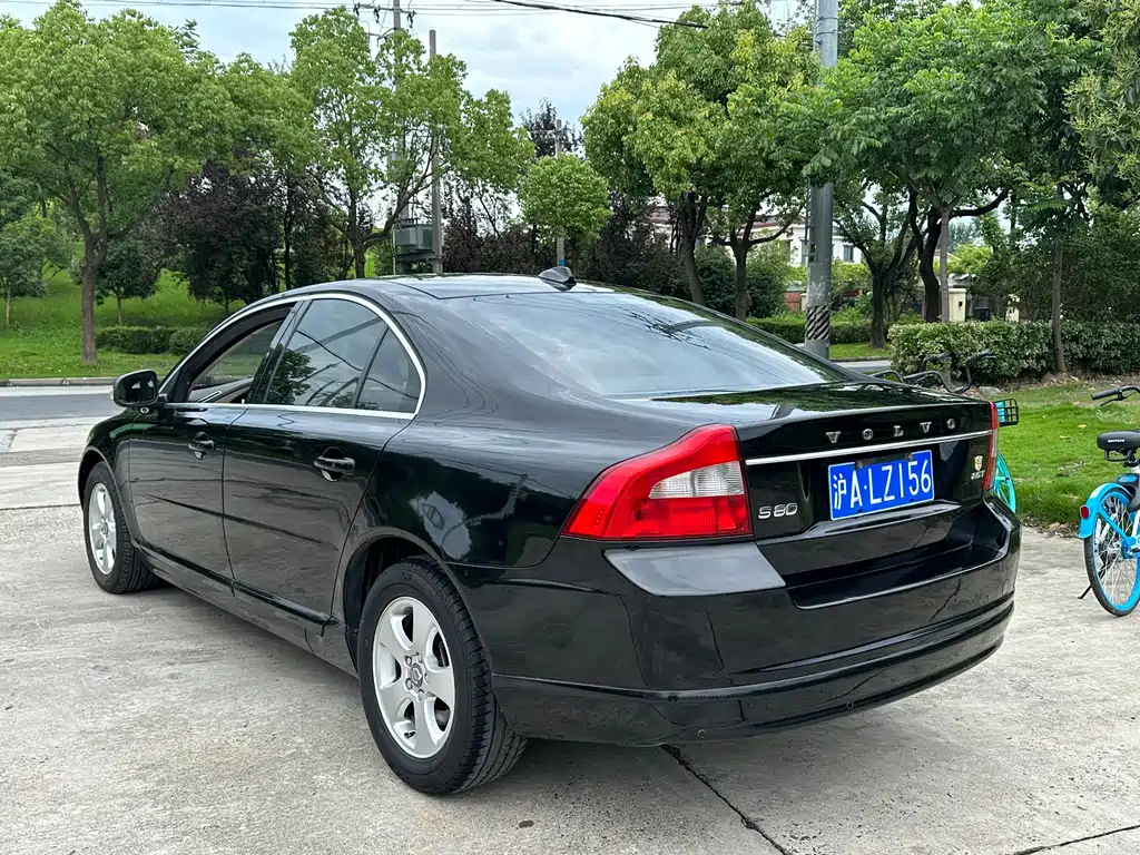 VOLVO S80L 2009