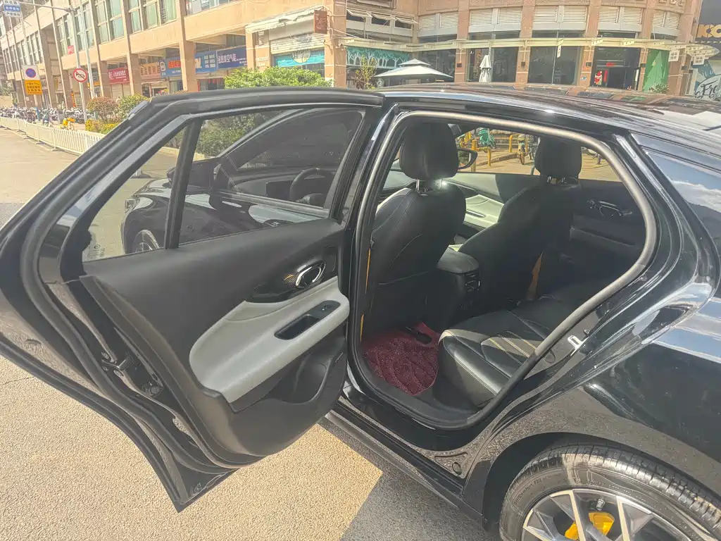 TRUMPCHI EMPOW 2022