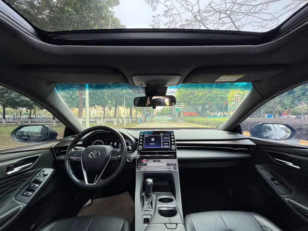 TOYOTA AVALON 2020