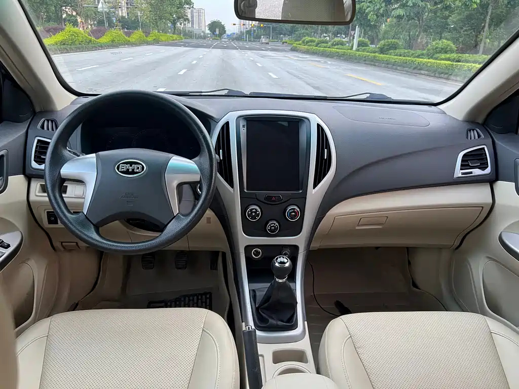 BYD F3 2015
