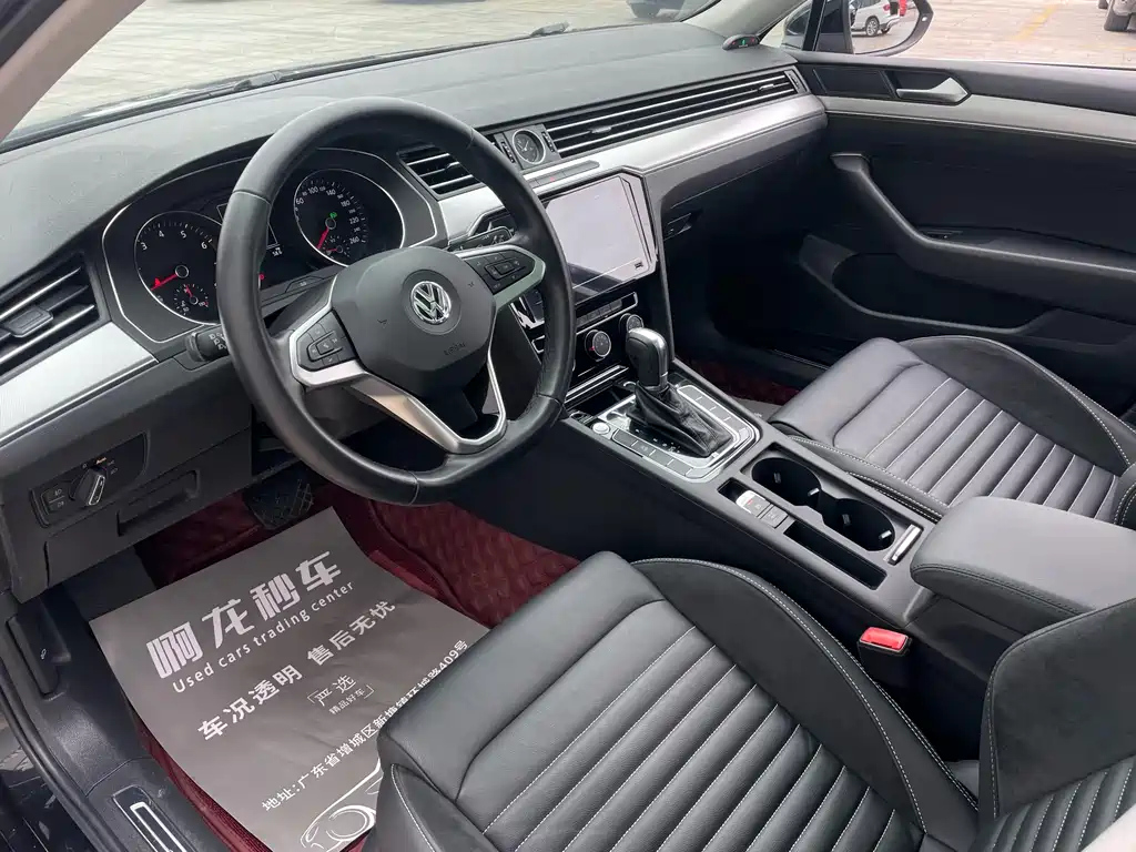 VOLKSWAGEN MAGOTAN 2020