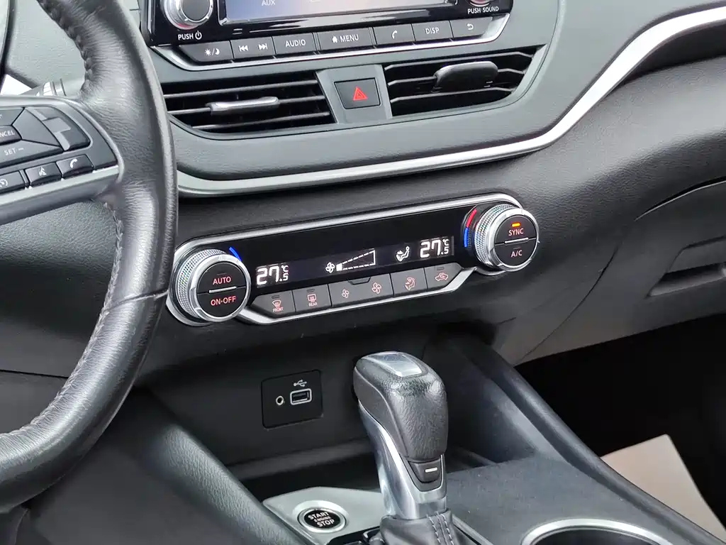 NISSAN TEANA 2019
