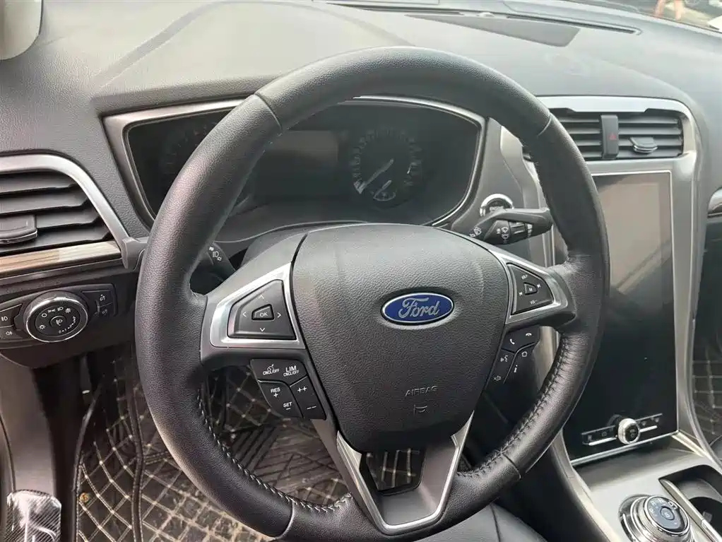 FORD MONDEO 2021
