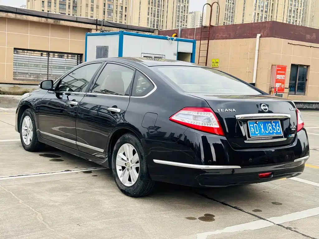 NISSAN TEANA 2012