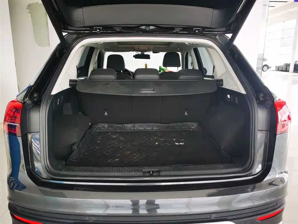 VOLKSWAGEN TAYRON 2022