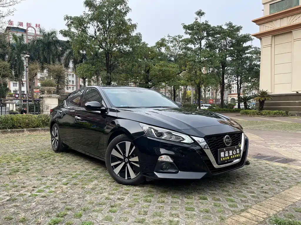 NISSAN TEANA 2022