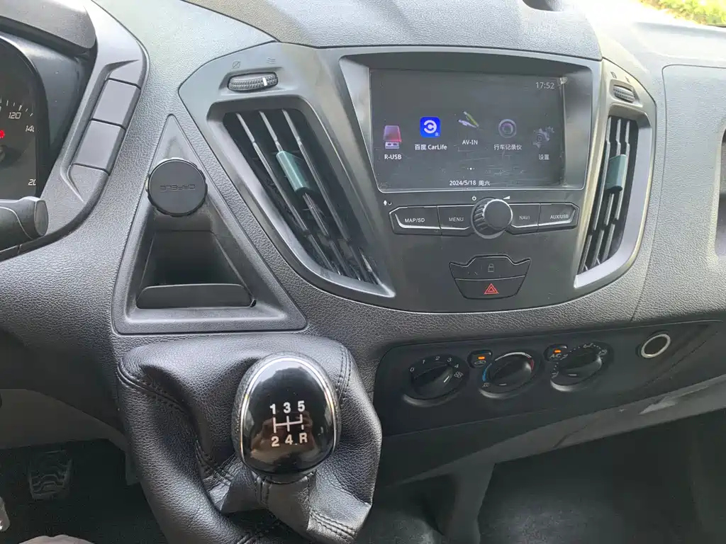 FORD TRANSIT 2018