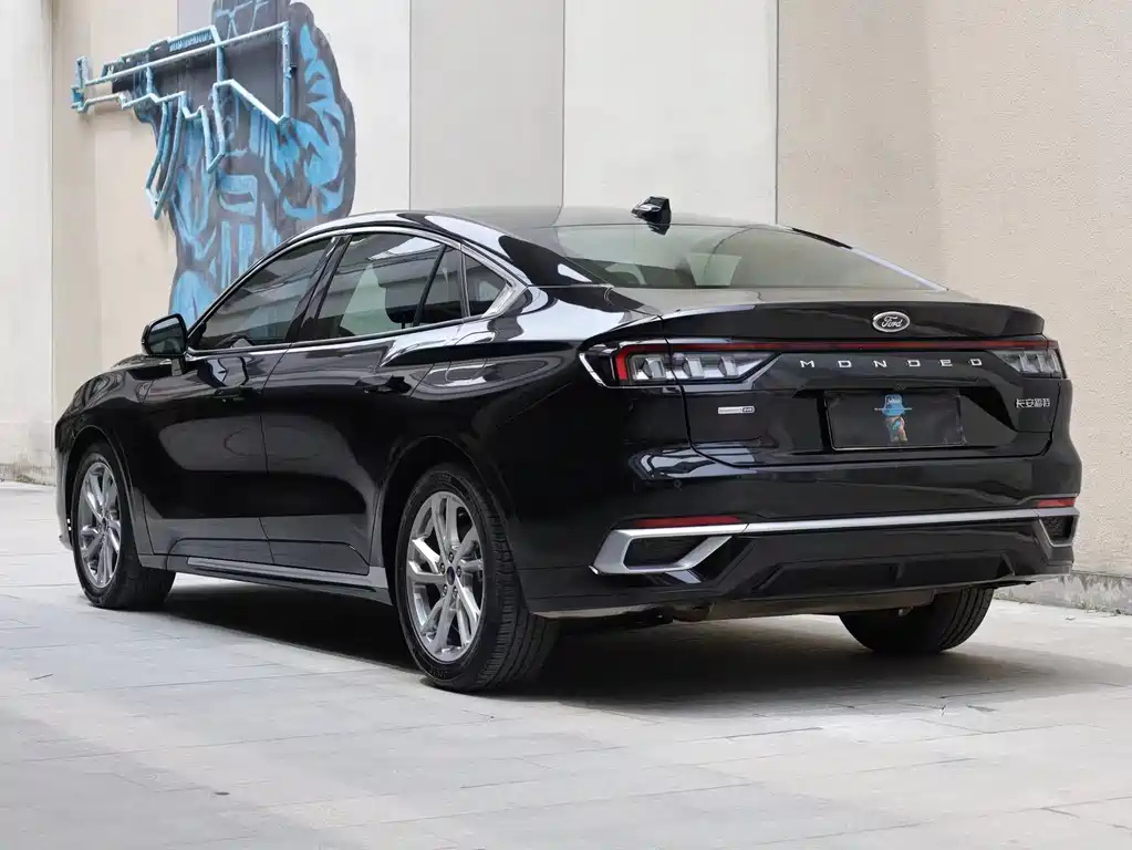 FORD MONDEO 2022