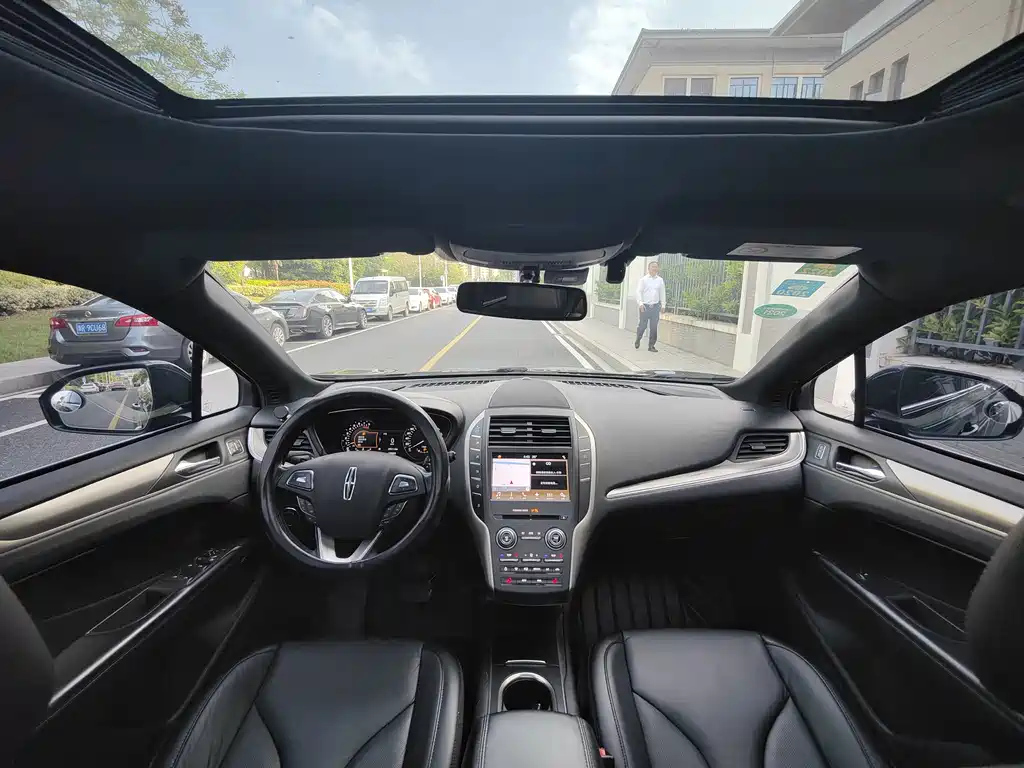 LINCOLN MKC 2018