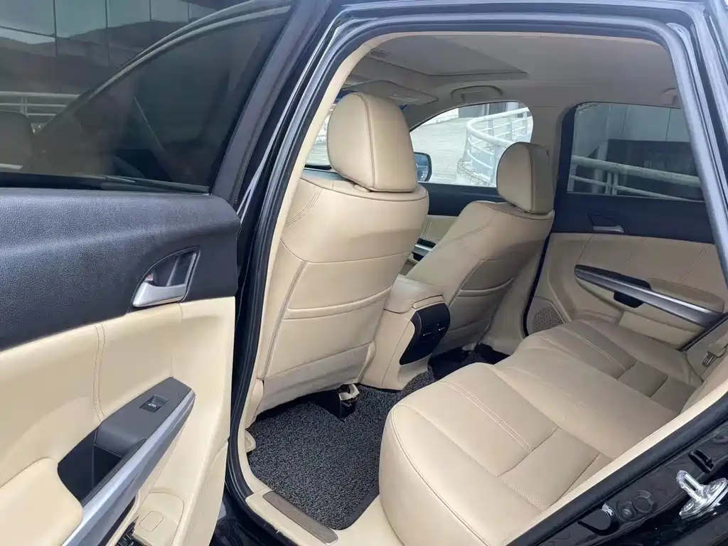 HONDA CROSSTOUR 2013