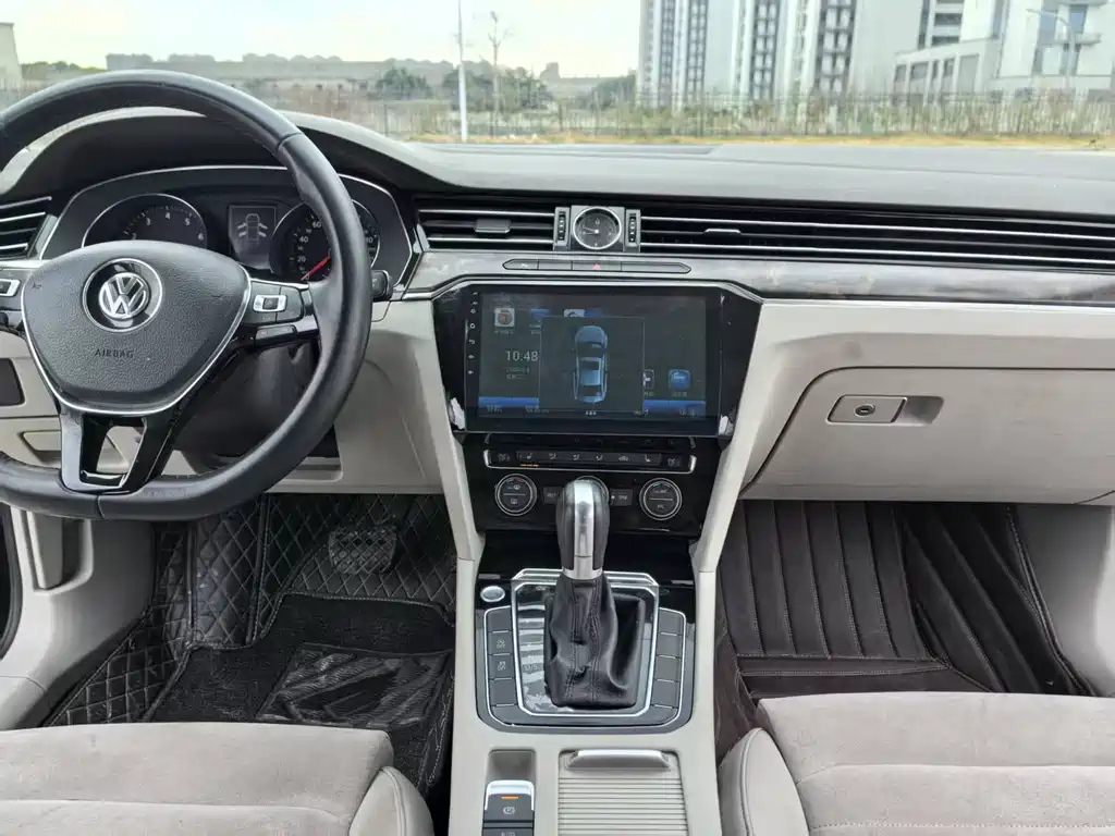 VOLKSWAGEN MAGOTAN 2018