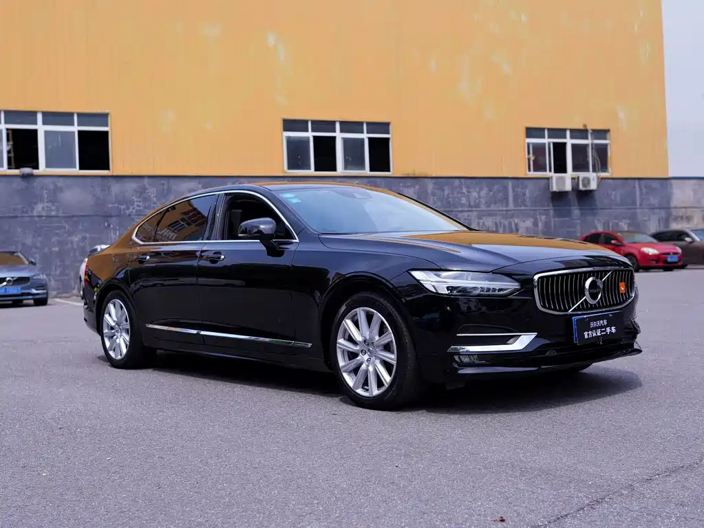 VOLVO S90 2020