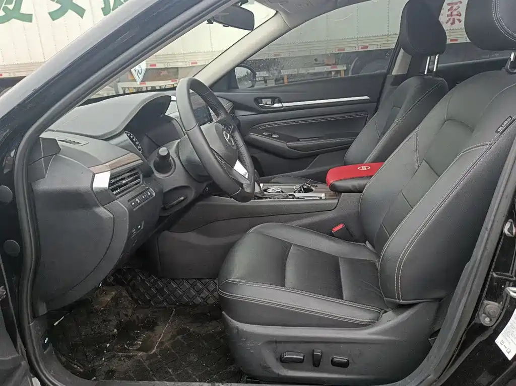NISSAN TEANA 2022