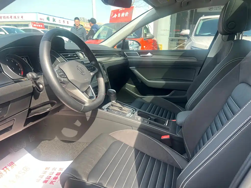 VOLKSWAGEN MAGOTAN 2022