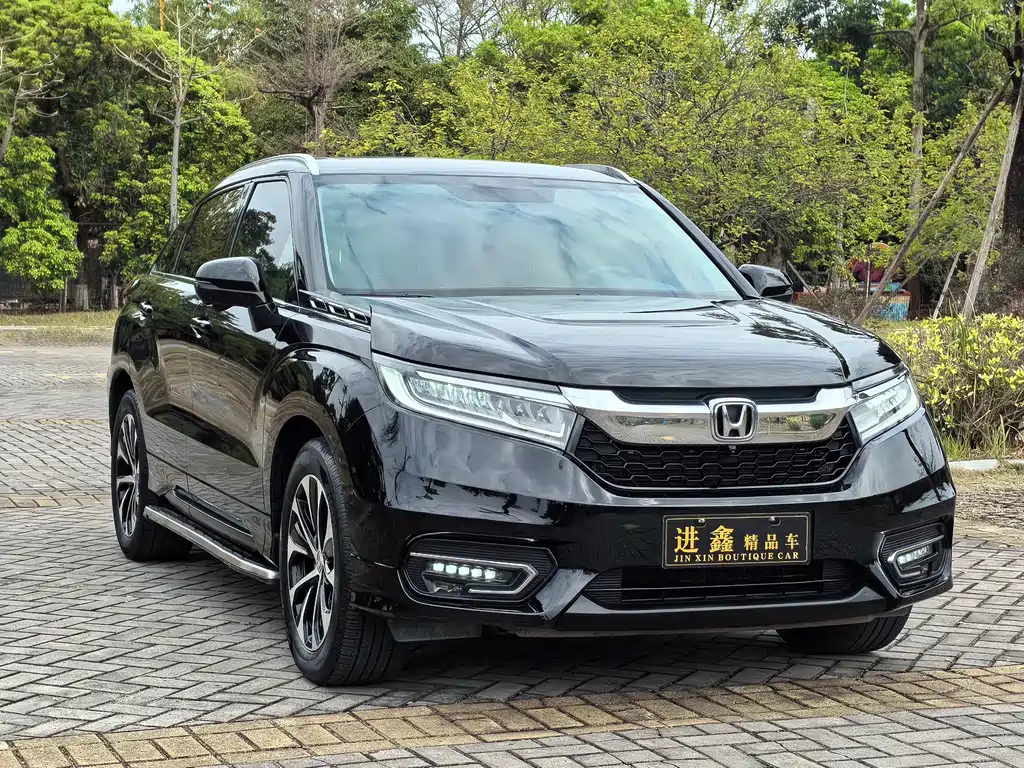HONDA AVANCIER 2019