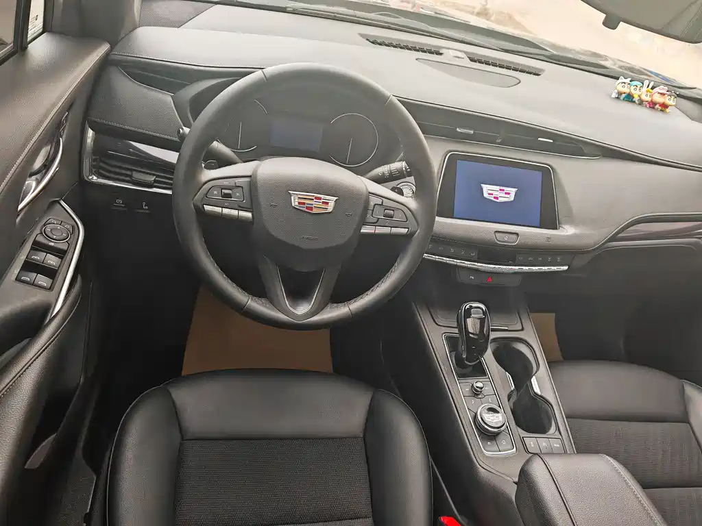 CADILLAC XT4 2021