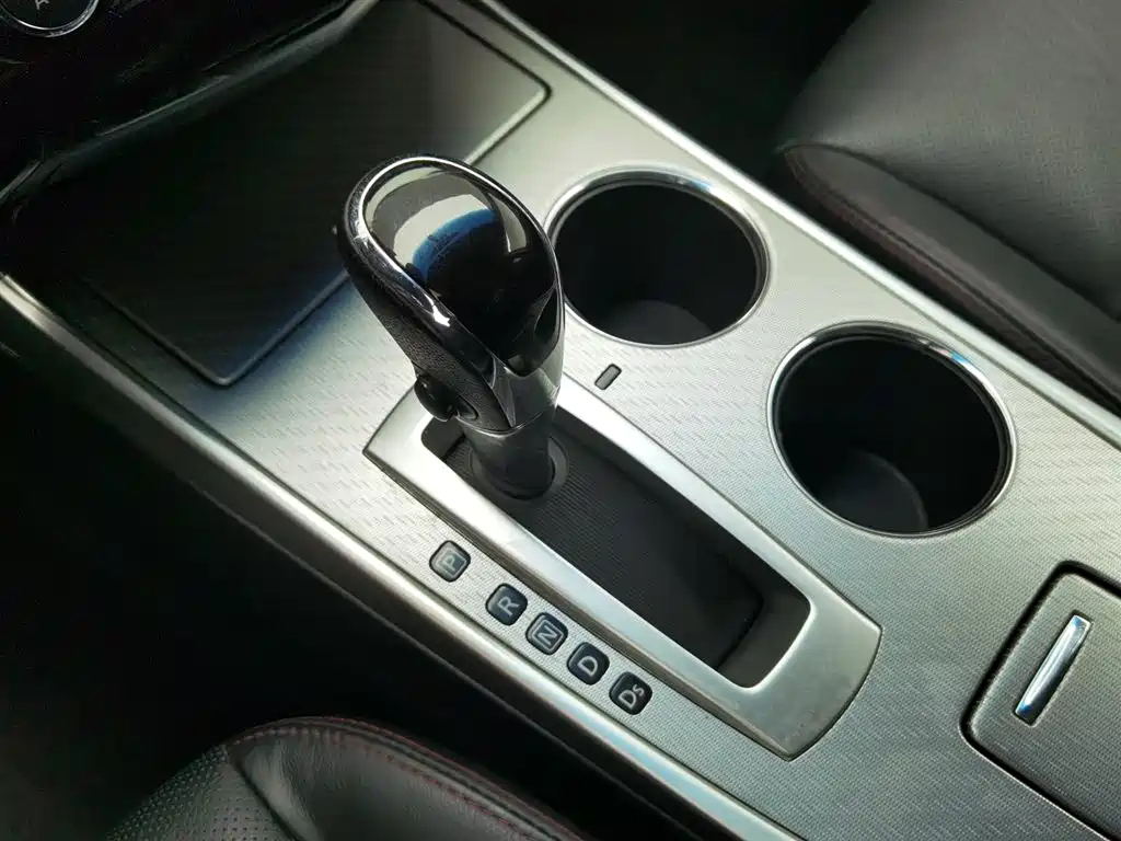 NISSAN TEANA 2018