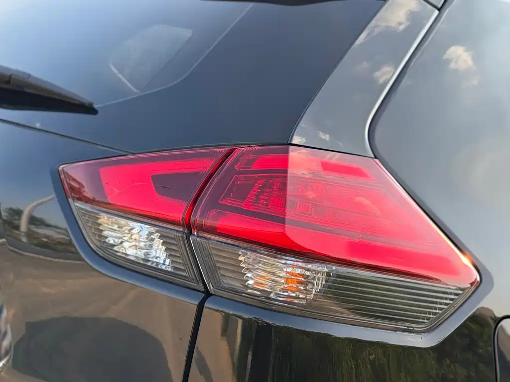 NISSAN X-TRAIL 2019