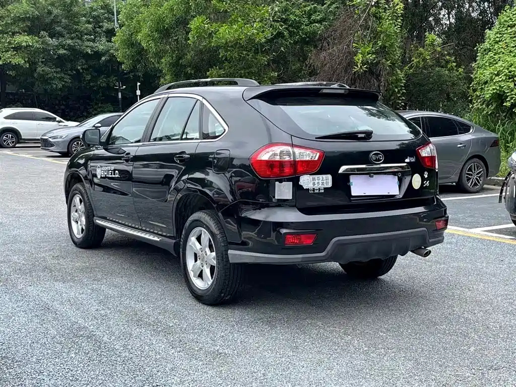 BYD S6 2015