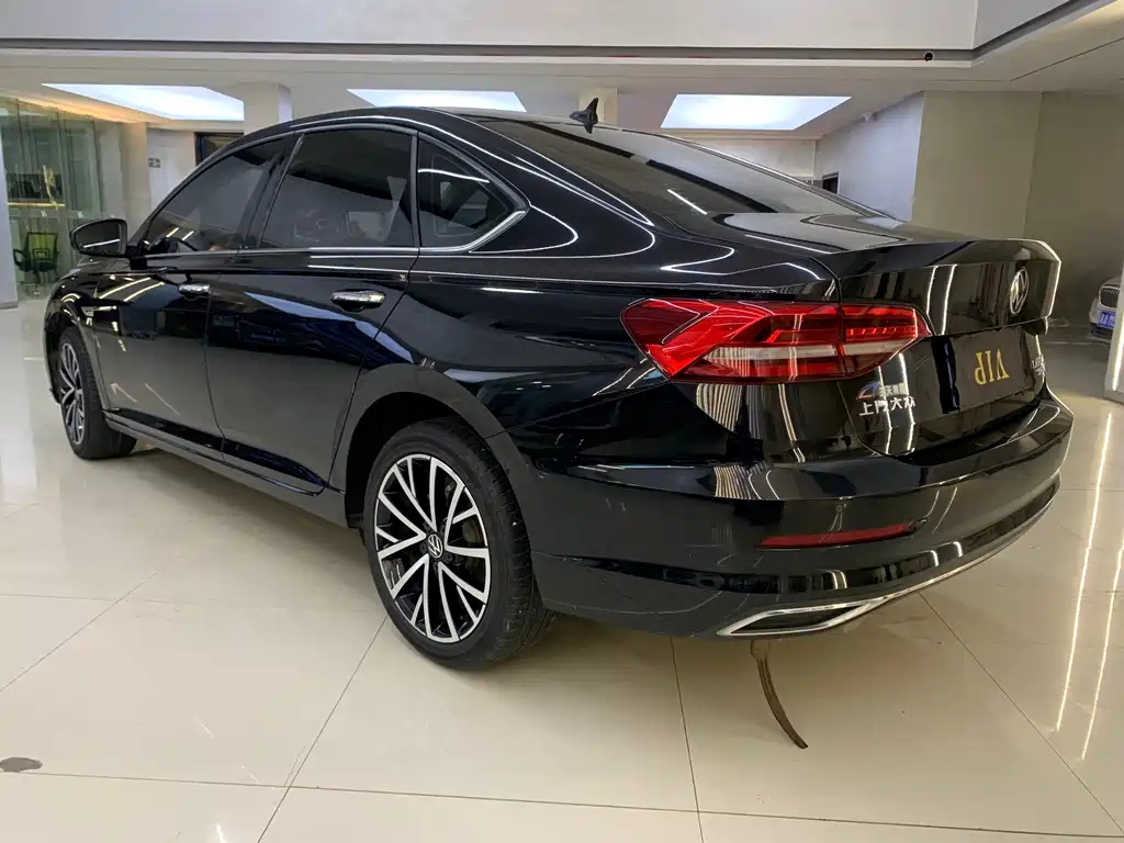 VOLKSWAGEN LAVIDA 2020