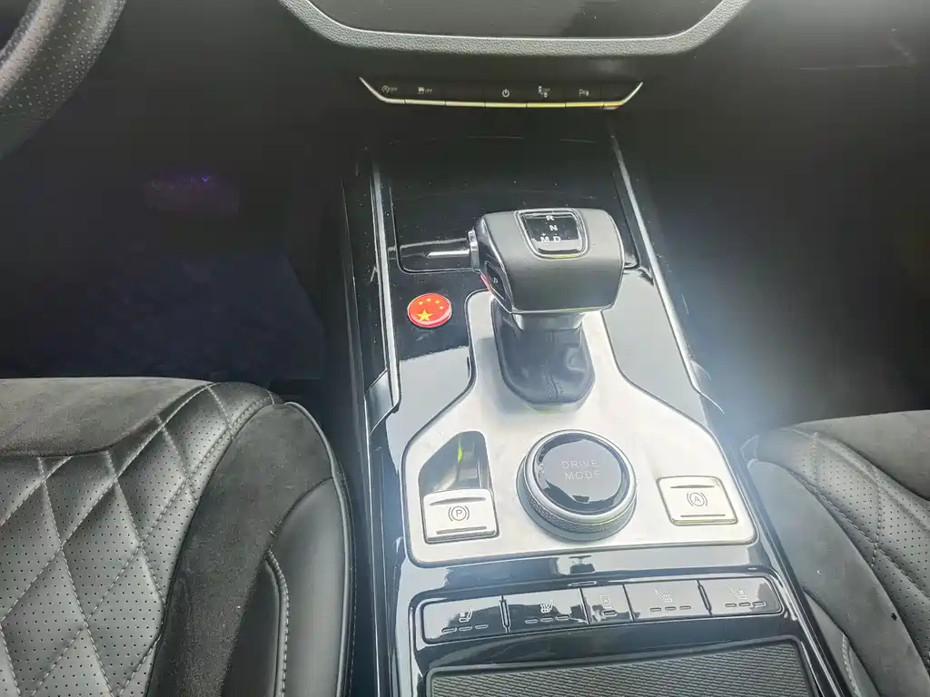 HONGQI HS5 2020