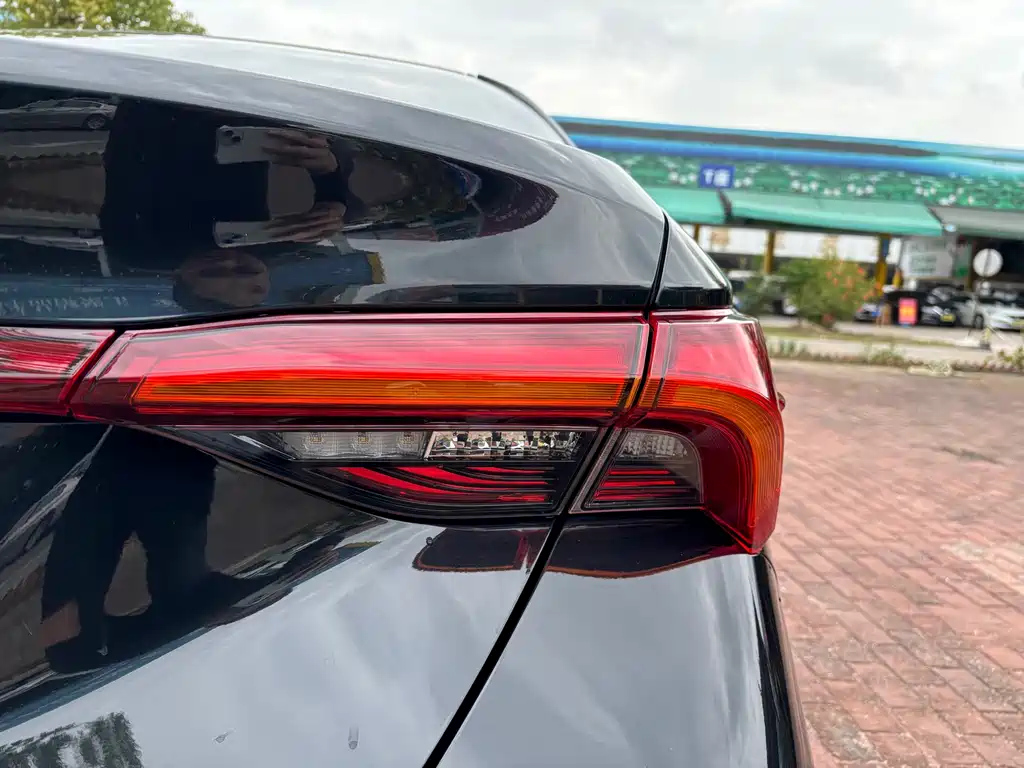 TOYOTA AVALON 2021