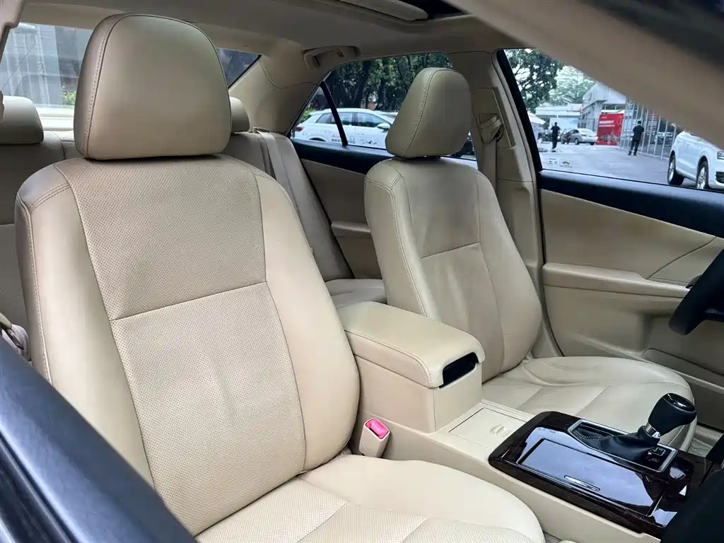 TOYOTA CAMRY 2017