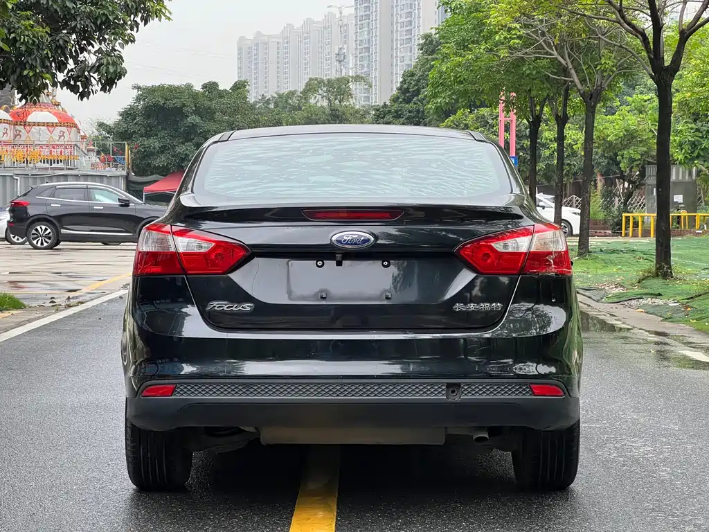 FORD FOCUS 2013