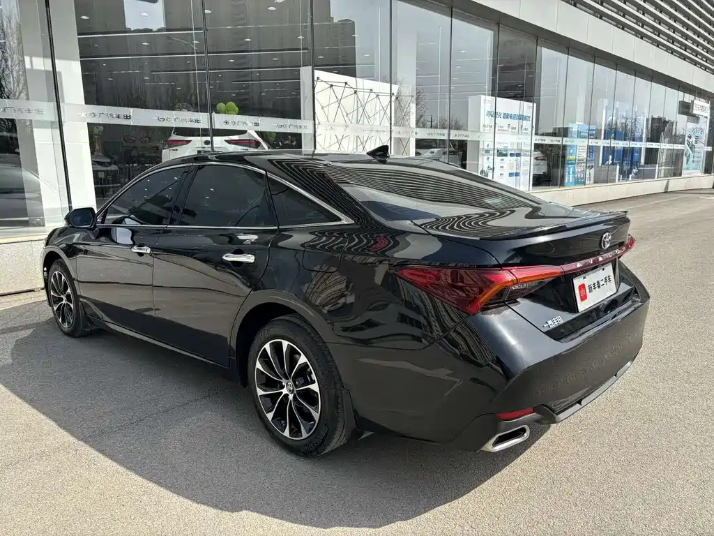 TOYOTA AVALON 2023