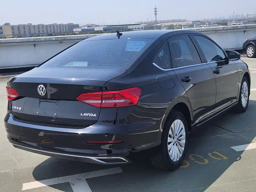 VOLKSWAGEN LAVIDA 2019