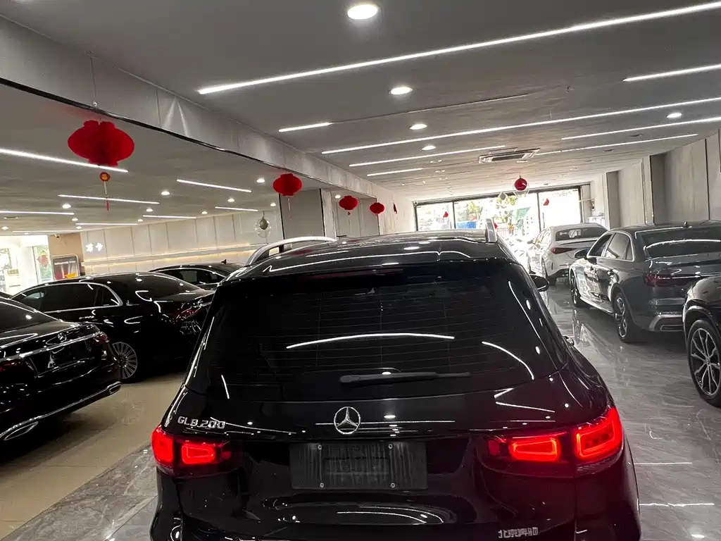 MERCEDES BENZ GLB 2021