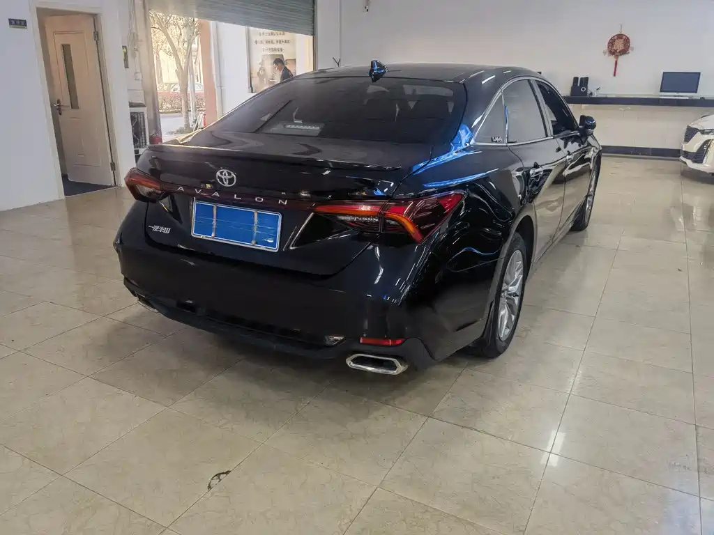 TOYOTA AVALON 2021