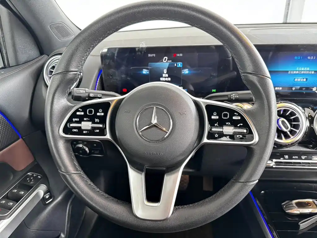 MERCEDES BENZ GLB 2021