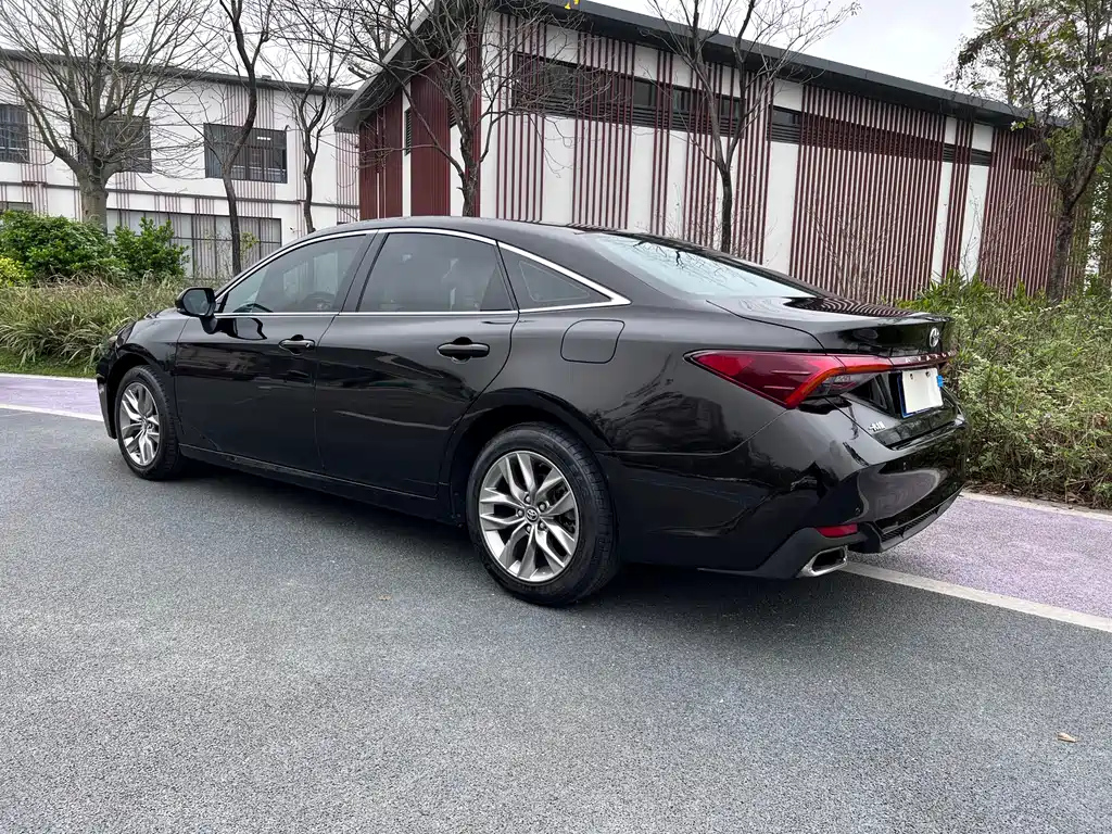TOYOTA AVALON 2020