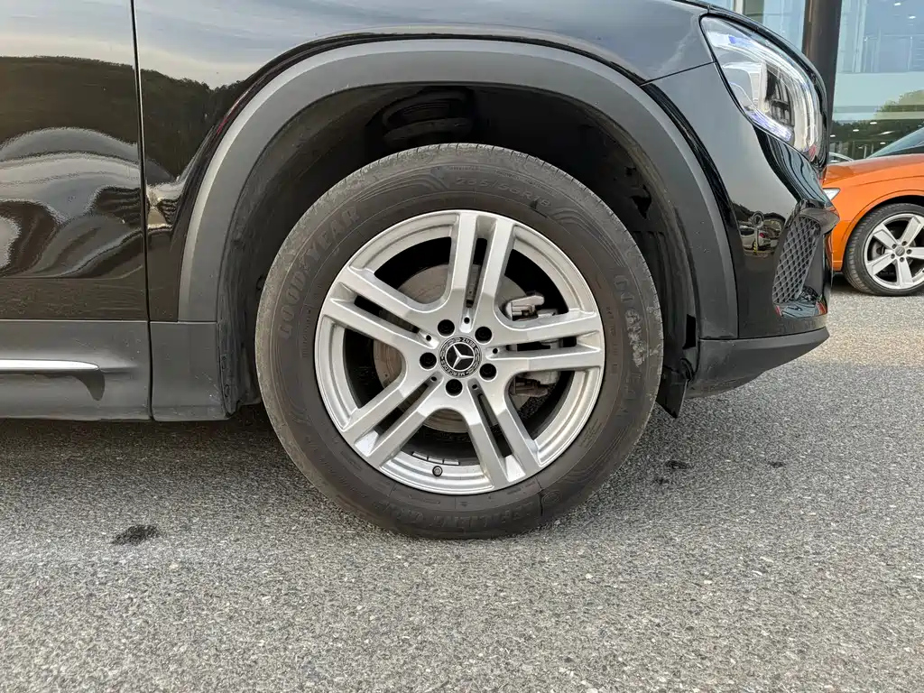 MERCEDES BENZ GLB 2022