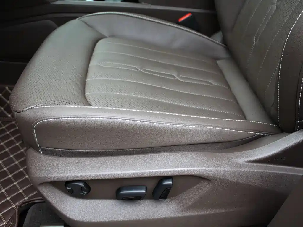 VOLKSWAGEN VILORAN 2022
