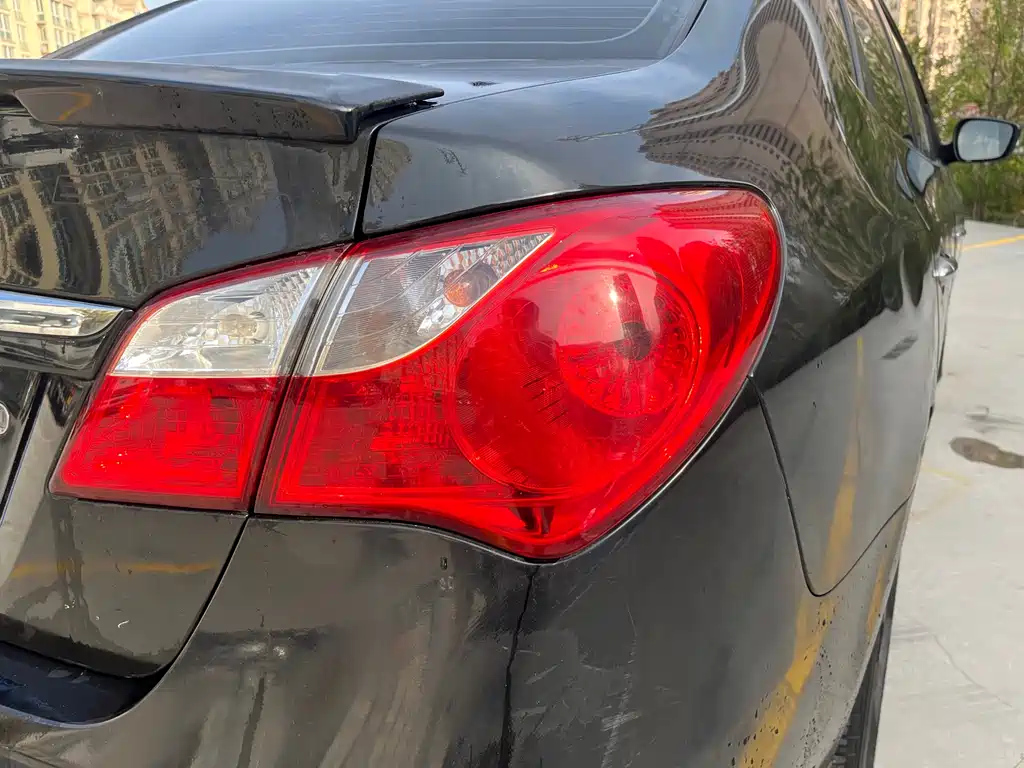 HYUNDAI CELESTA 2012