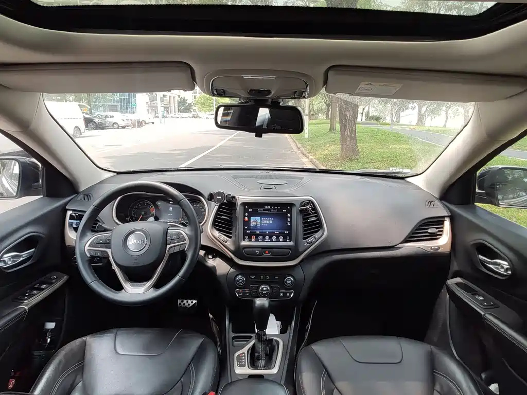 JEEP CHEROKEE 2017