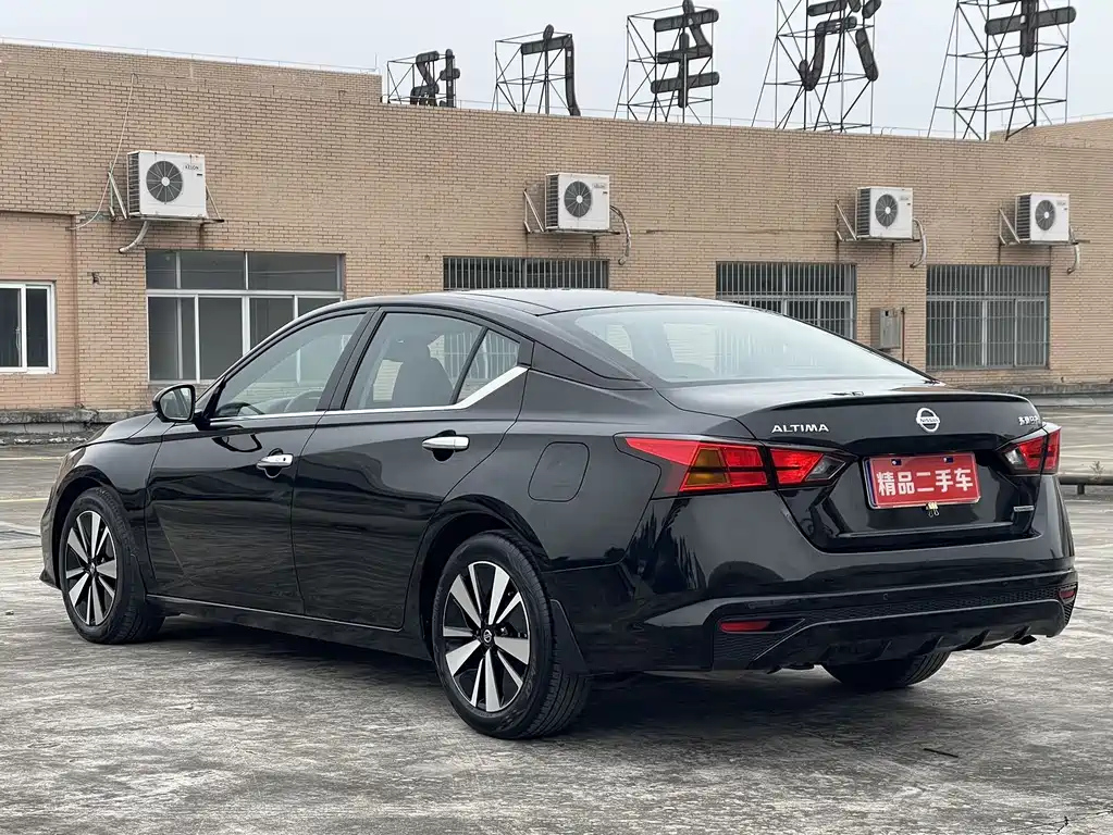 NISSAN TEANA 2021
