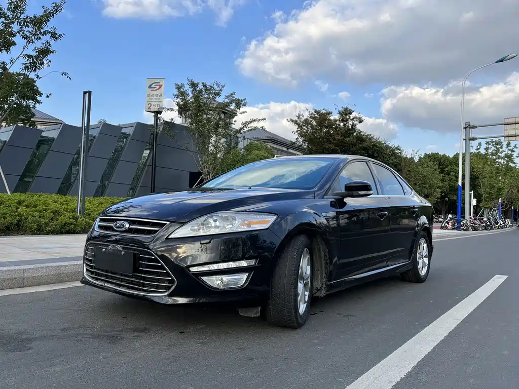 FORD MONDEO - WINNER 2010