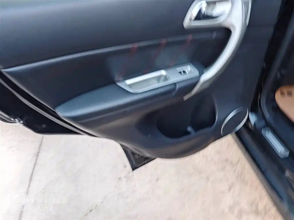 HAVAL H6 2015