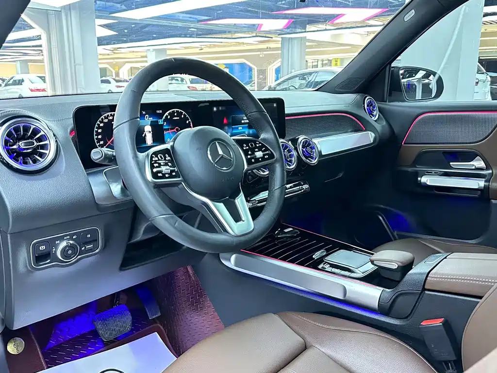 MERCEDES BENZ GLB 2021