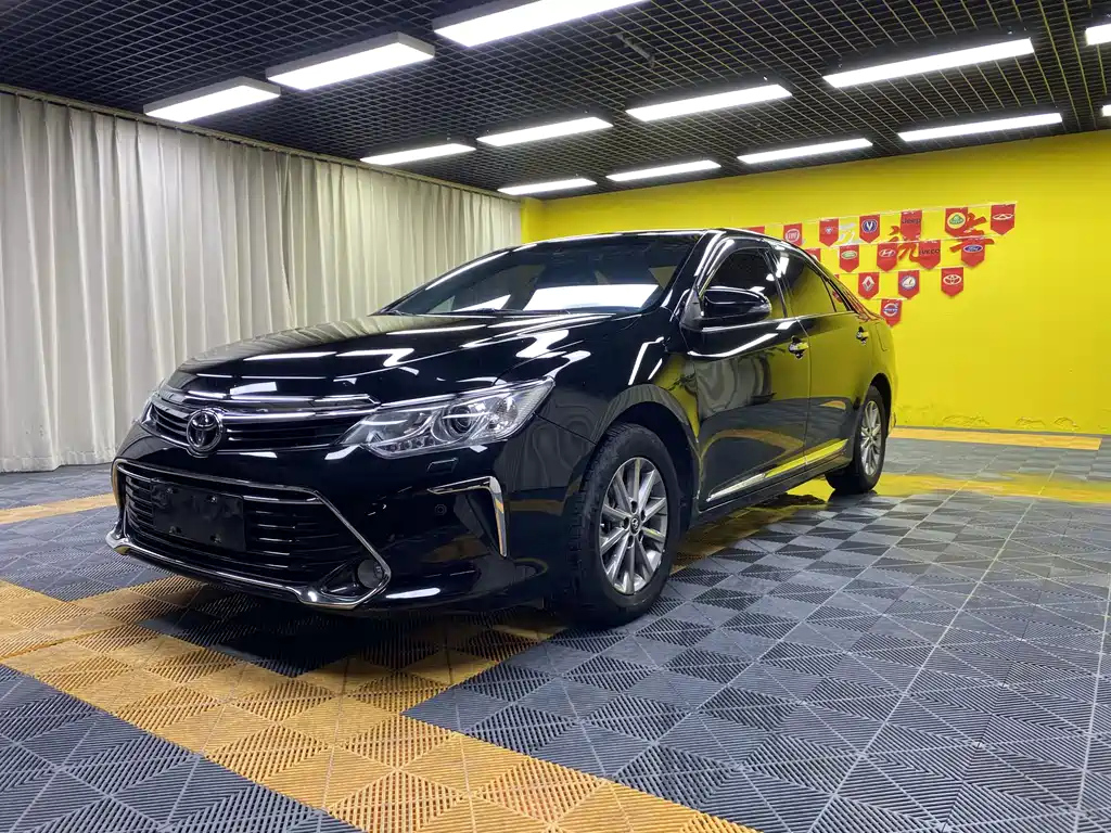 TOYOTA CAMRY 2017