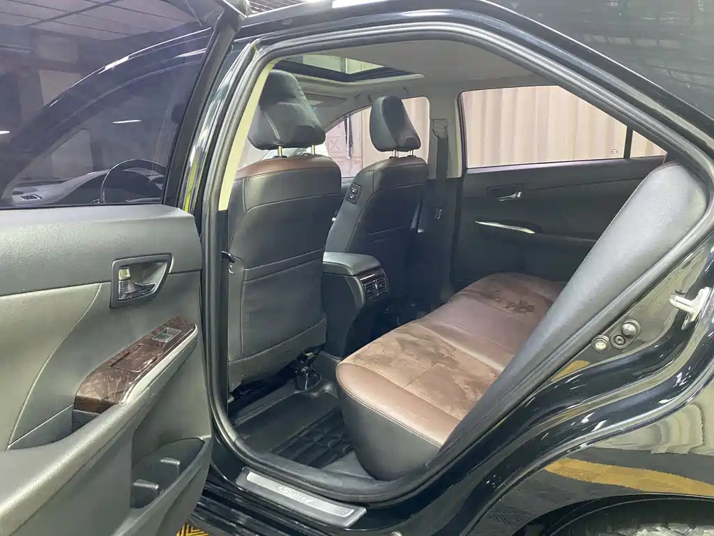 TOYOTA CAMRY 2017